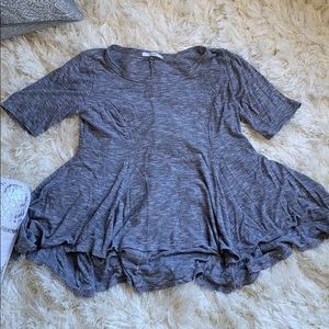 Form Fitting Peplum Top (Gray)